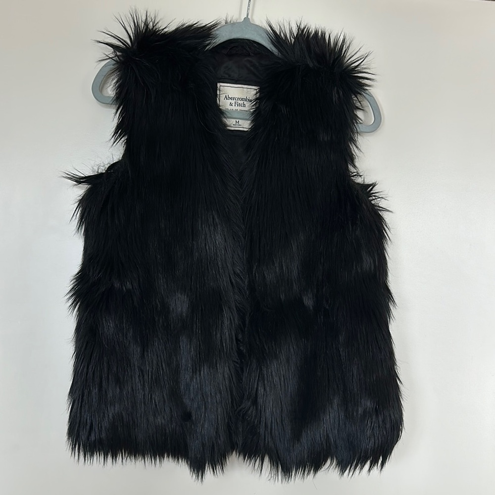 Abercrombie & Fitch Black Faux Fur Vest